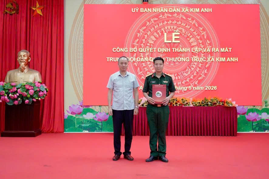 Xã Kim Anh thành lập Trung đội Dân quân thường trực gồm 19 cán bộ, chiến sĩ