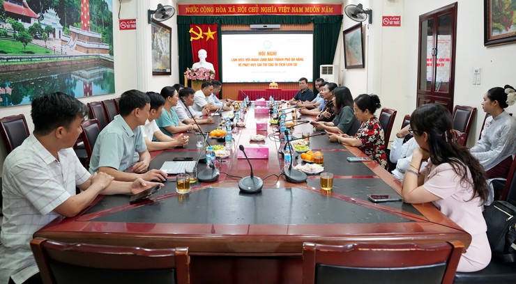 Phường Sơn Tây chia sẻ kinh nghiệm phát huy giá trị di sản với Đoàn công tác thành phố Đà Nẵng