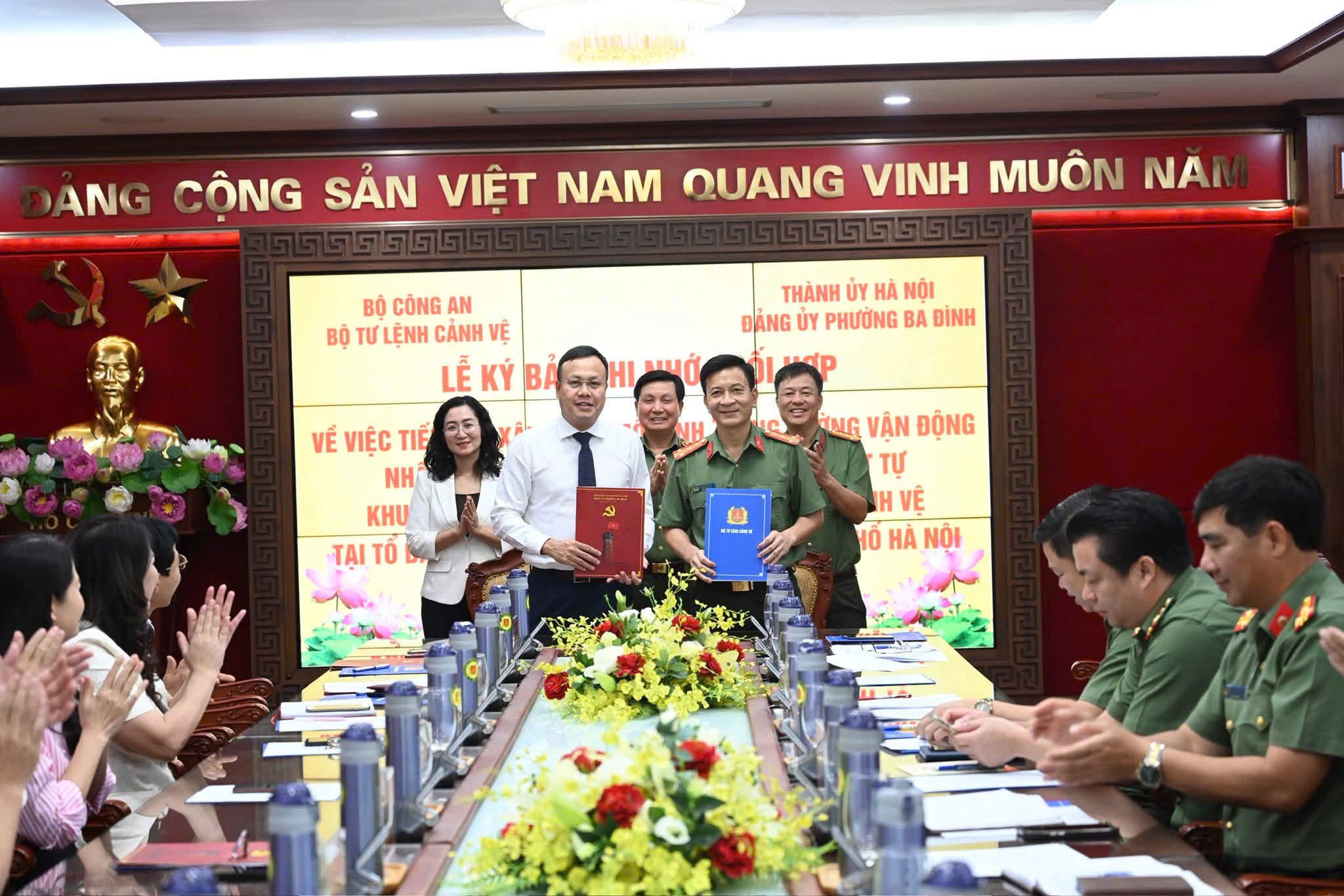 Phường Ba Đình phát huy sức mạnh của nhân dân, xây dựng “thế trận lòng dân” bảo vệ an ninh từ cơ sở