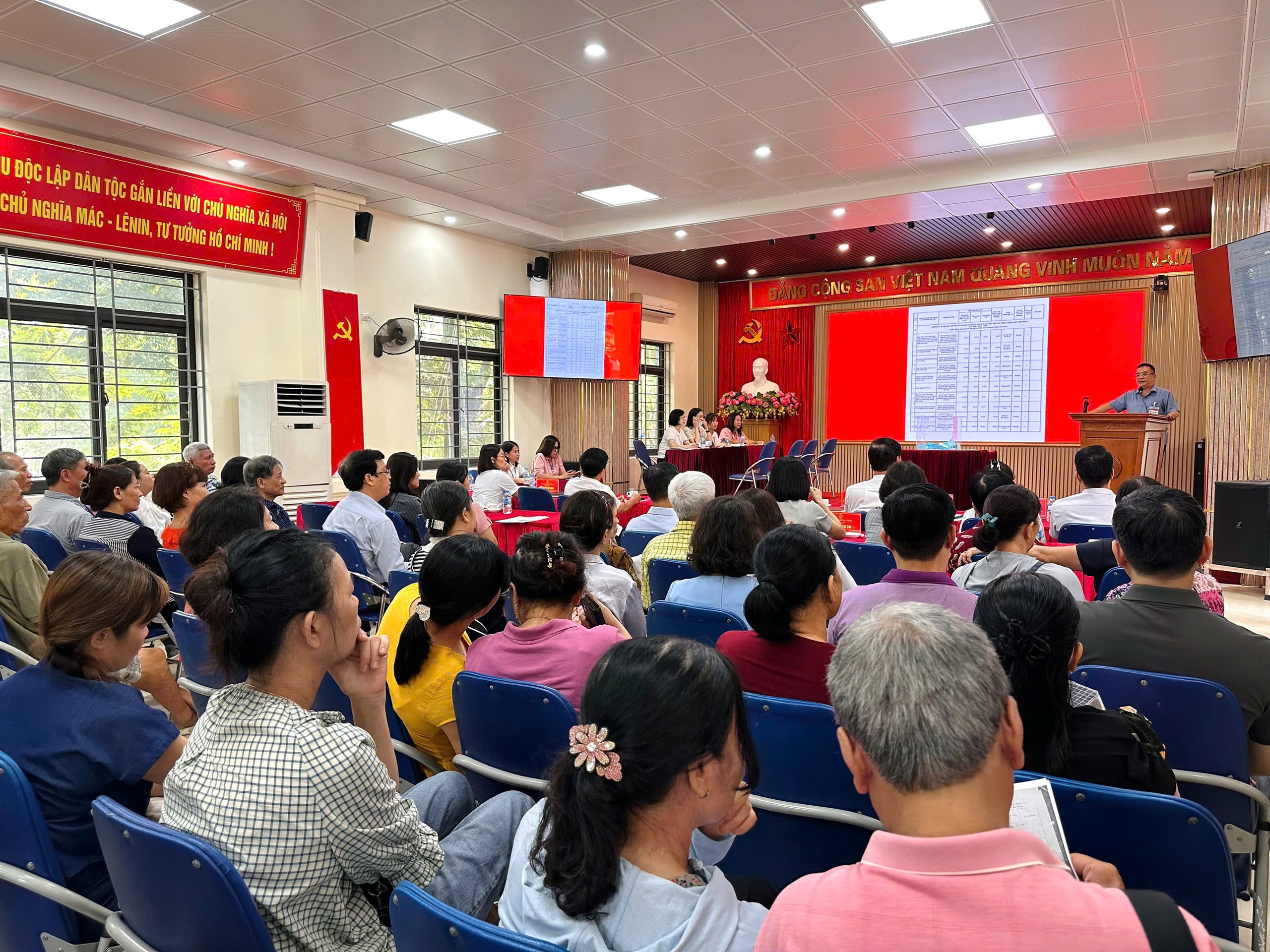 Phường Khương Đình: Công khai, minh bạch bốc thăm căn hộ tái định cư Dự án Hồ Rẻ Quạt