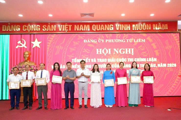 Phường Từ Liêm lan tỏa sức Cuộc thi chính luận về bảo vệ nền tảng tư tưởng của Đảng lần thứ Sáu, củng cố “lá chắn” tư tưởng từ cơ sở