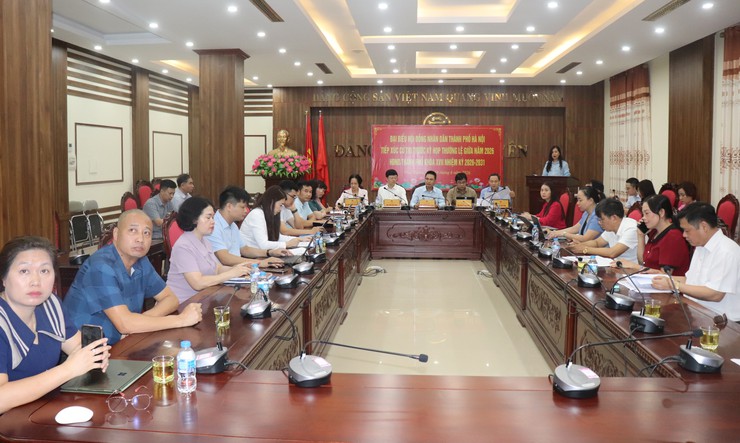 Cử tri xã Phú Xuyên kiến nghị nhiều vấn đề dân sinh, hạ tầng trước kỳ họp HĐND thành phố Hà Nội