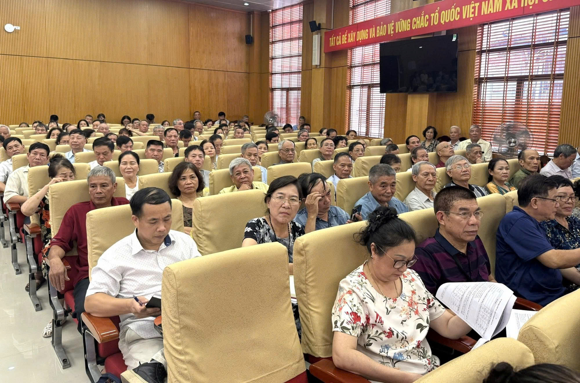 Phường Bạch Mai triển khai sắp xếp tổ dân phố, bảo đảm đồng thuận từ cơ sở