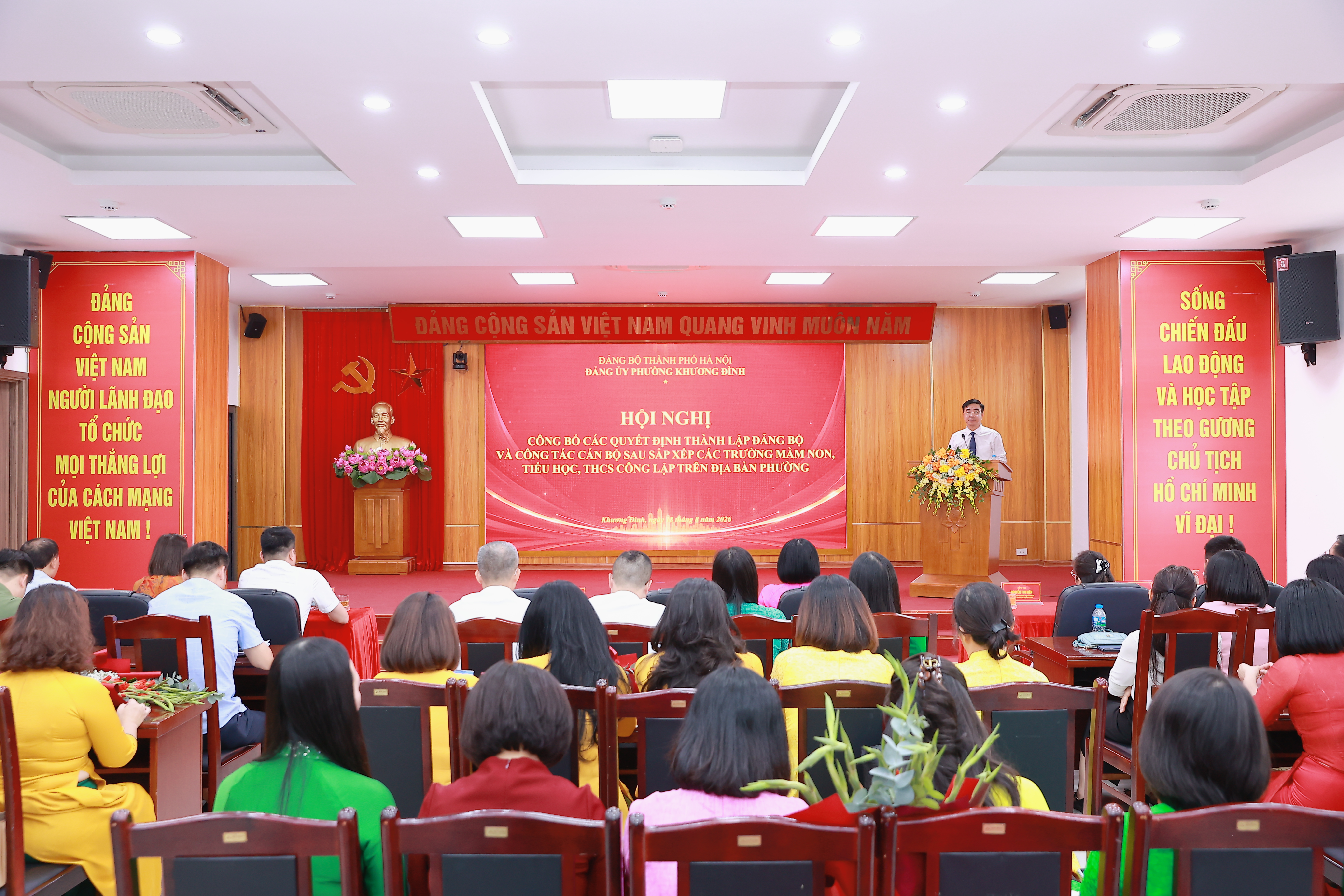 Phường Khương Đình kiện toàn tổ chức Đảng trong trường học sau sắp xếp