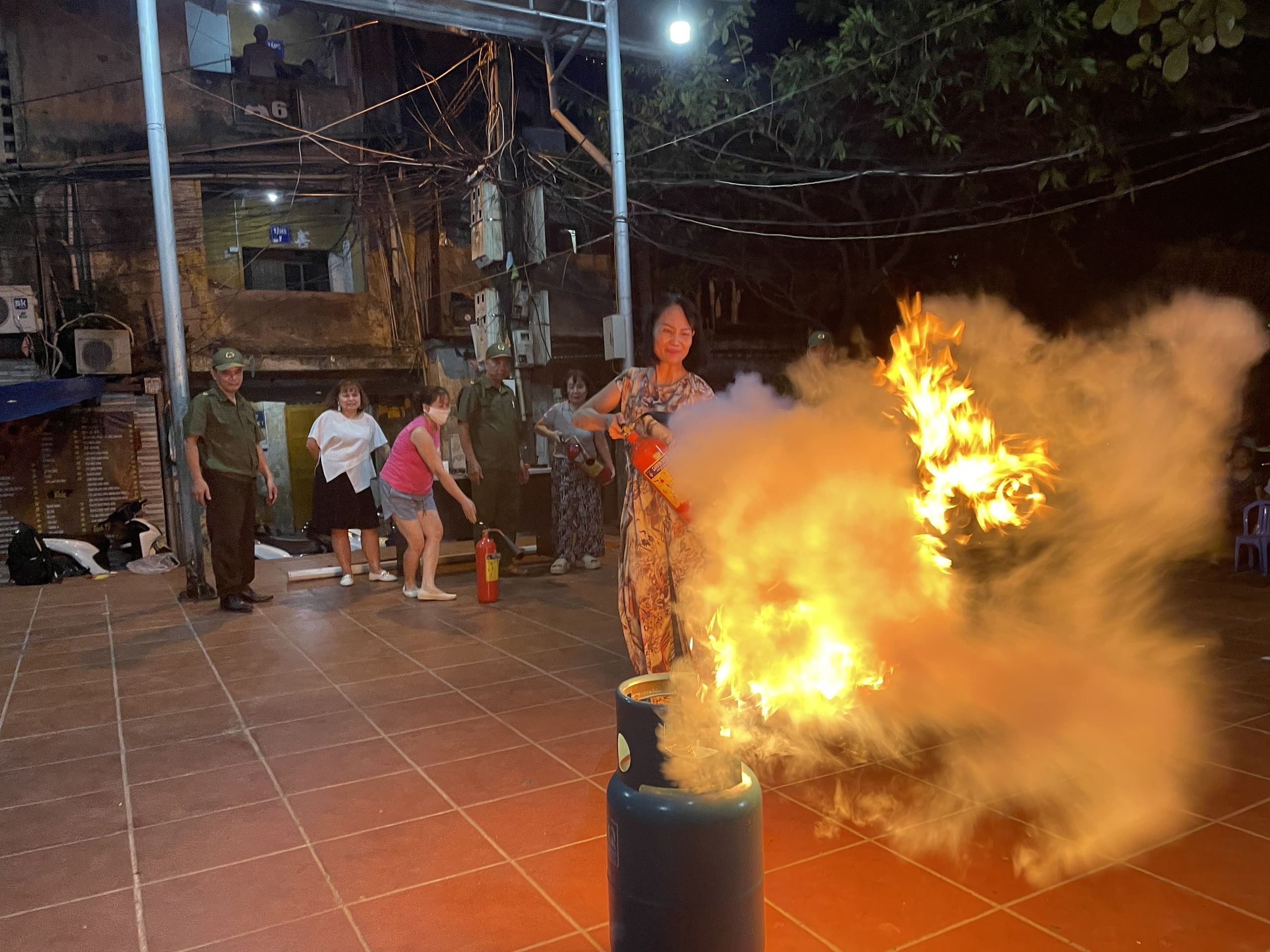 Thi đua “Gần dân nhất” trong công tác phòng cháy, chữa cháy và cứu nạn, cứu hộ