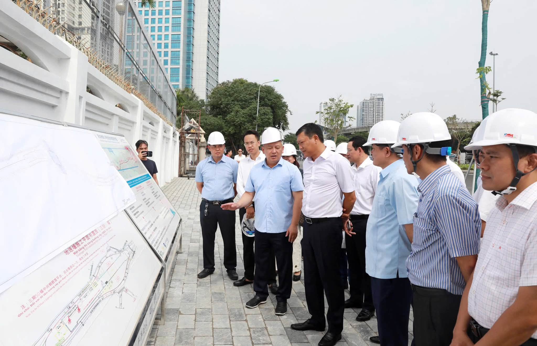Đẩy nhanh tiến độ thi công, hoàn thành thông xe kỹ thuật Vành đai 1 (đoạn Hoàng Cầu - Voi Phục) trước 2-9-2026