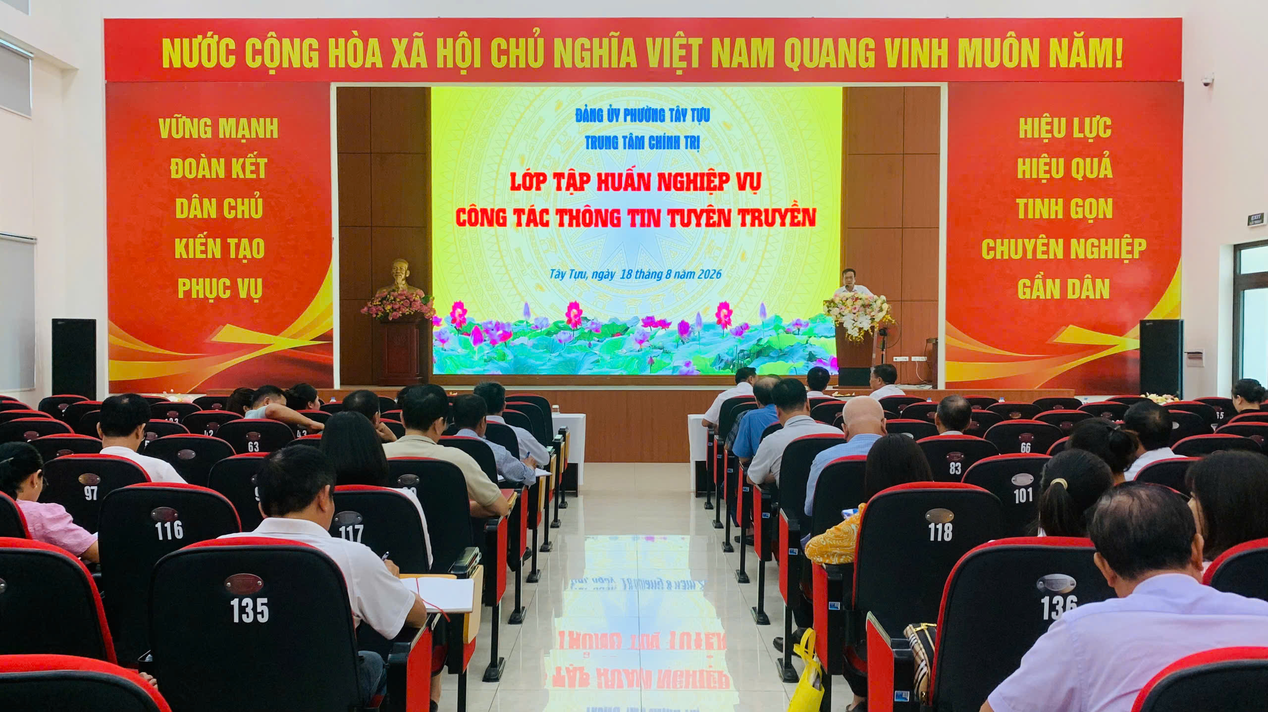 Cập nhật thời sự, bồi dưỡng nghiệp vụ công tác thông tin, tuyên truyền năm 2026
