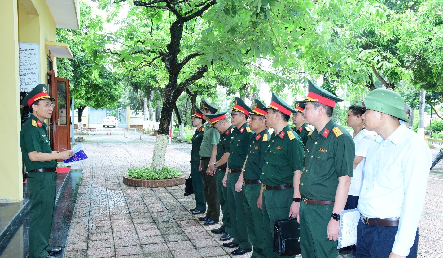Khảo sát Nghĩa trang liệt sĩ Nhổn, chuẩn bị lấy mẫu xác định danh tính liệt sĩ