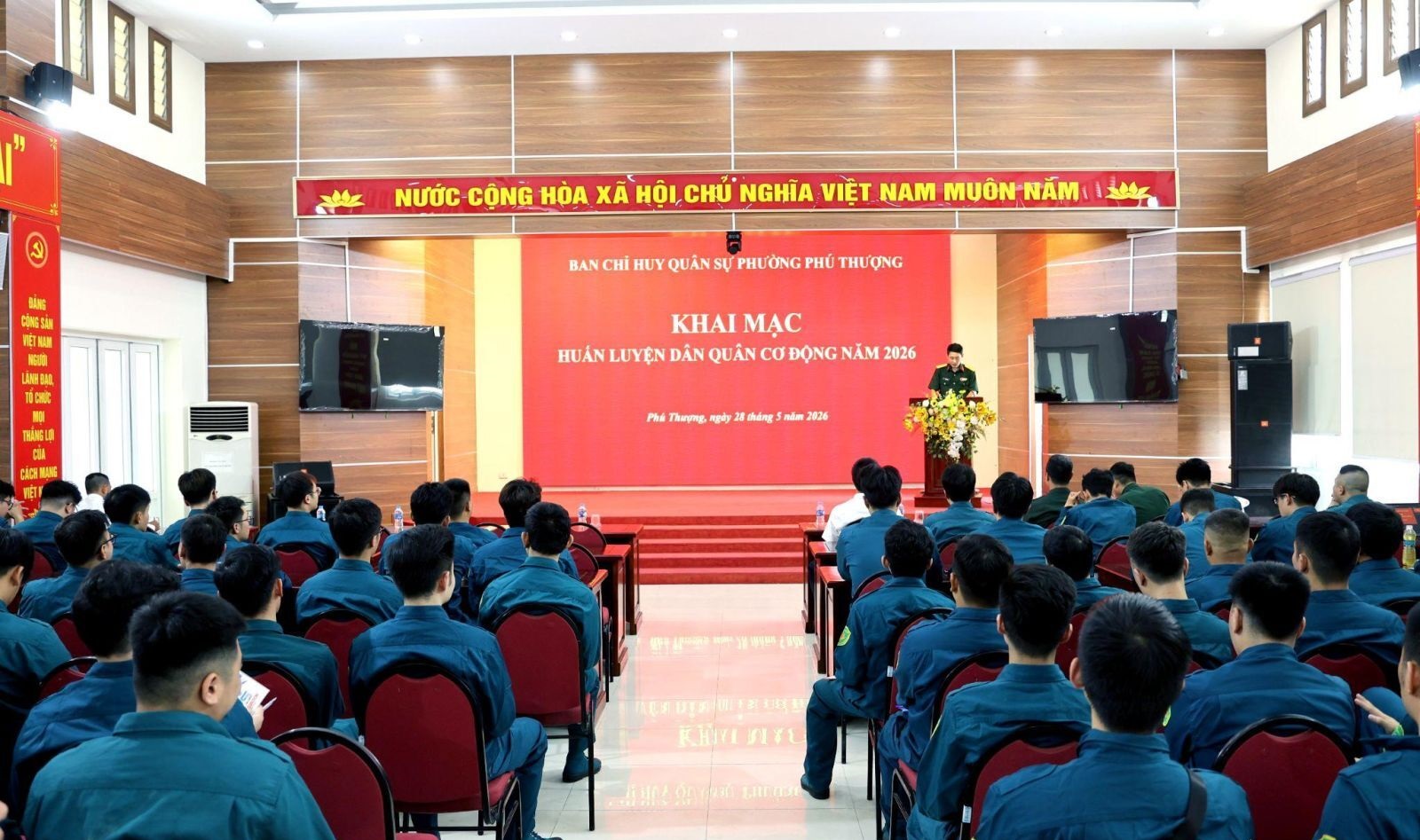 Phường Phú Thượng rèn bản lĩnh, nâng cao khả năng sẵn sàng chiến đấu cho dân quân cơ động