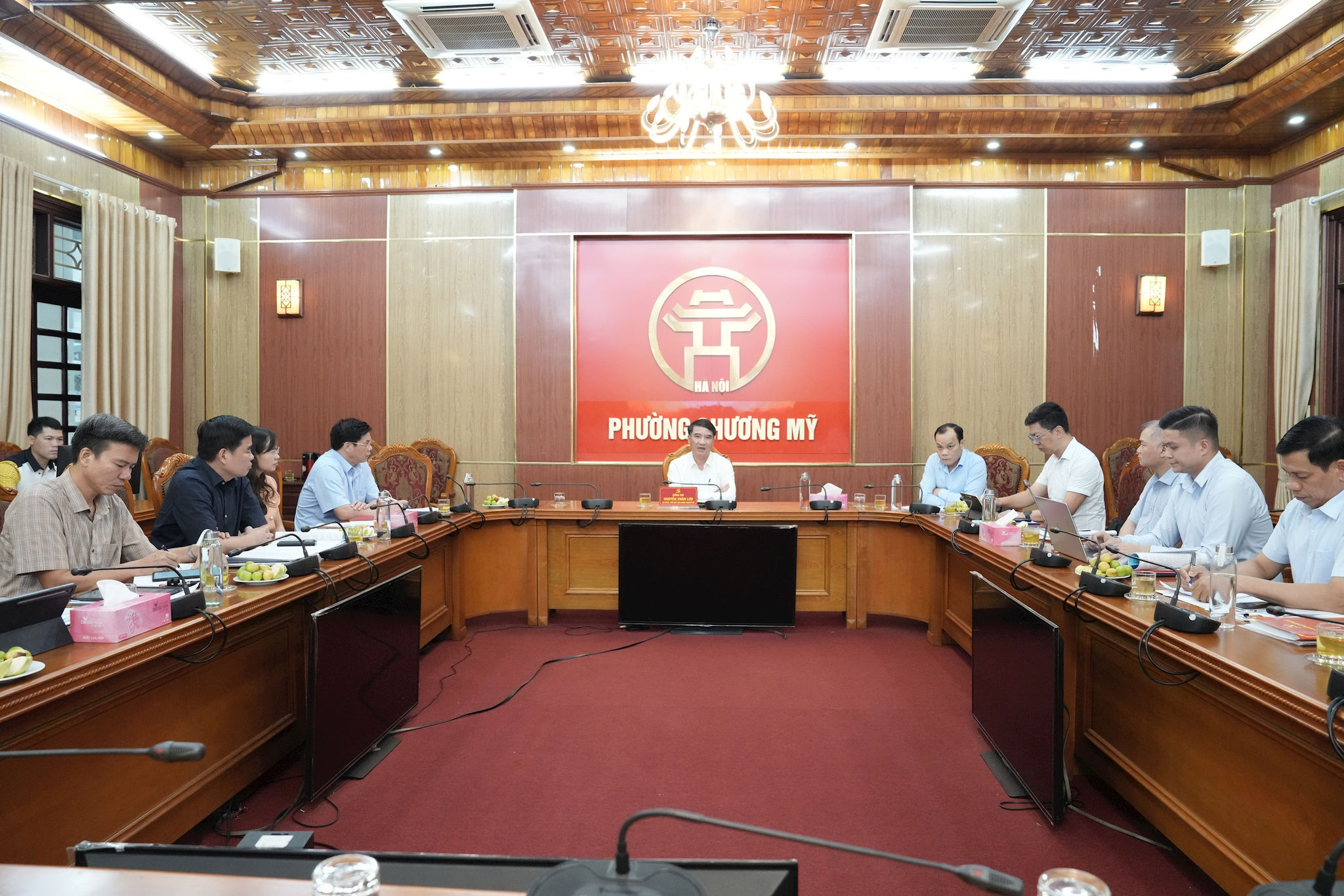 Đoàn giám sát số 10 của Ban Thường vụ Thành ủy Hà Nội làm việc với phường Chương Mỹ và xã Quảng Bị
