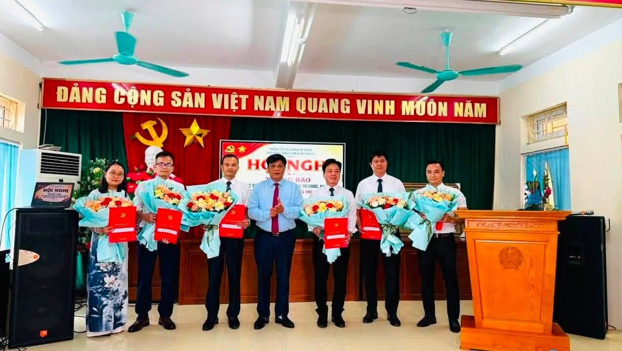 Xã Thạch Thất kiện toàn tổ chức Trường THCS Thạch Thất 1, sẵn sàng cho năm học mới