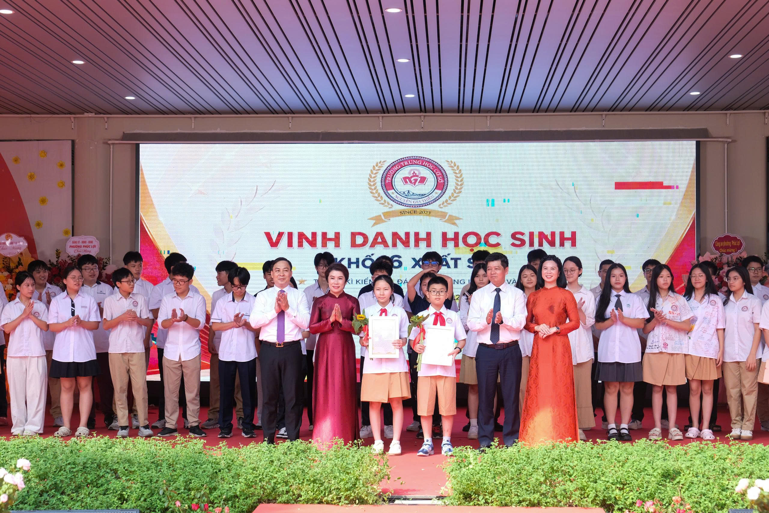 Trường THCS Nguyễn Gia Thiều (phường Phúc Lợi) được công nhận là cơ sở giáo dục chất lượng cao 