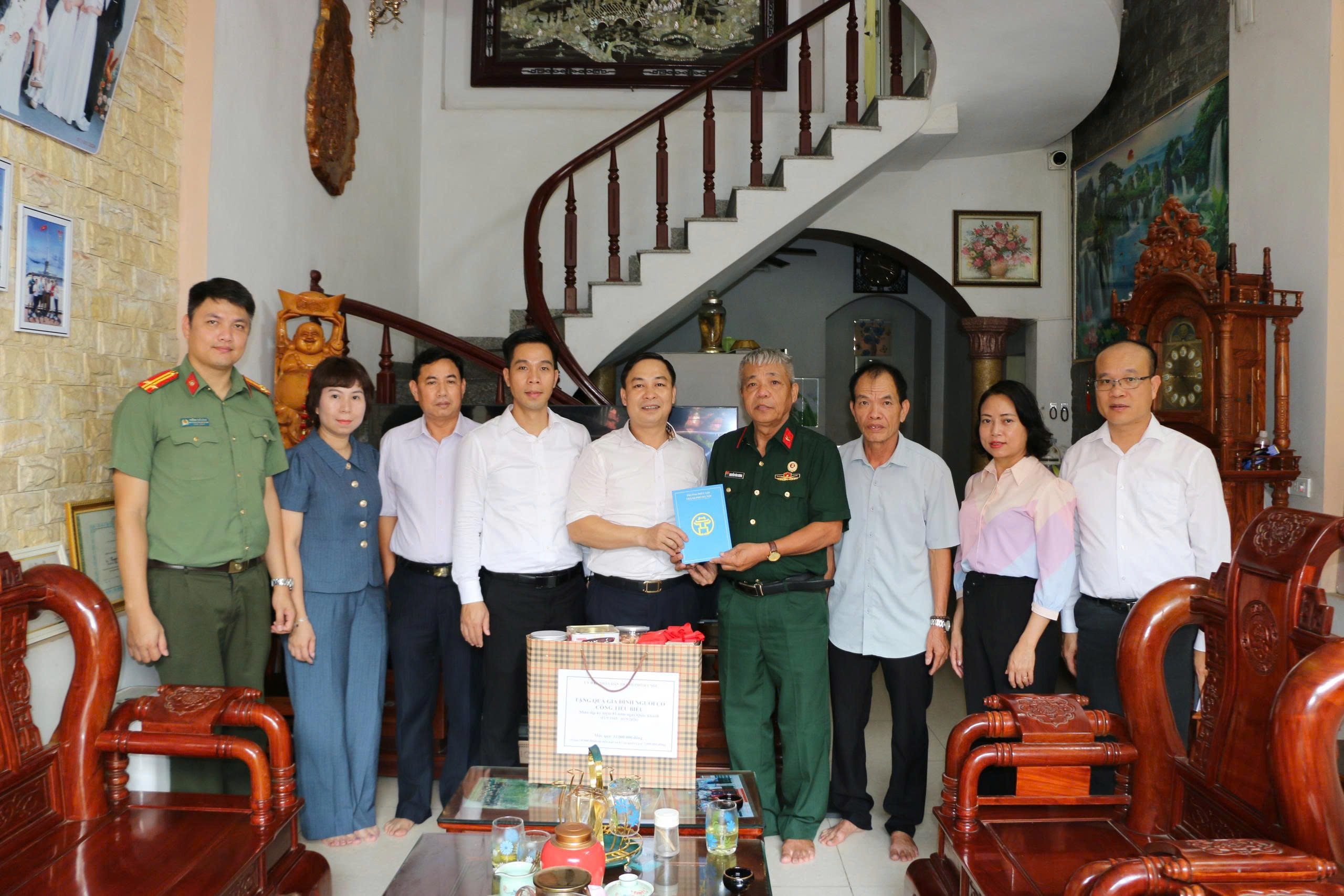 Phường Phúc Lợi lan tỏa nghĩa tình tri ân người có công dịp Quốc khánh 2-9
