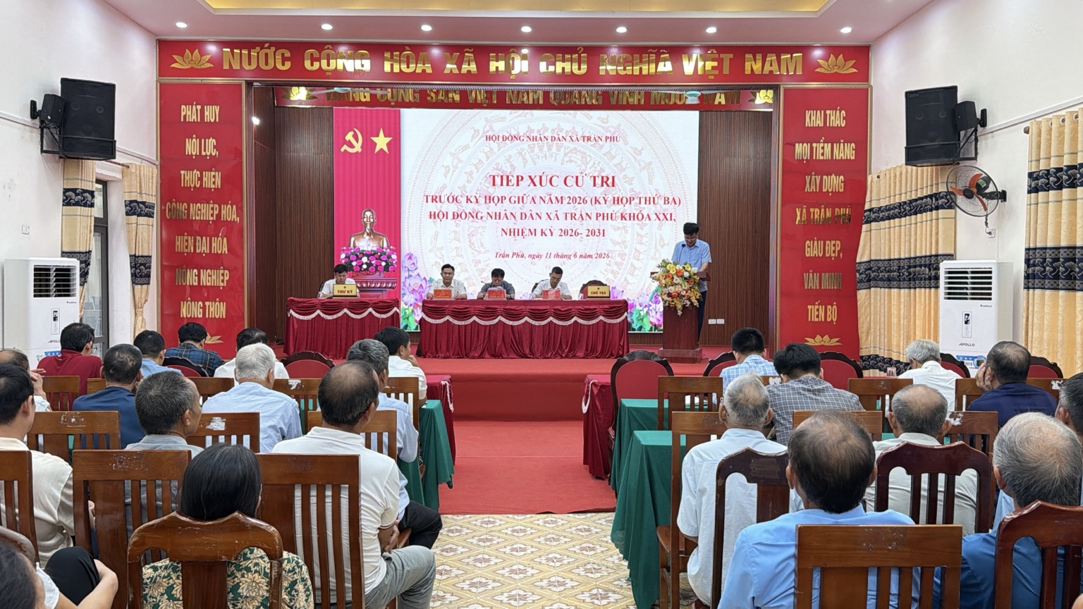 Cử tri xã Trần Phú kiến nghị 12 nhóm vấn đề dân sinh tới đại biểu HĐND xã