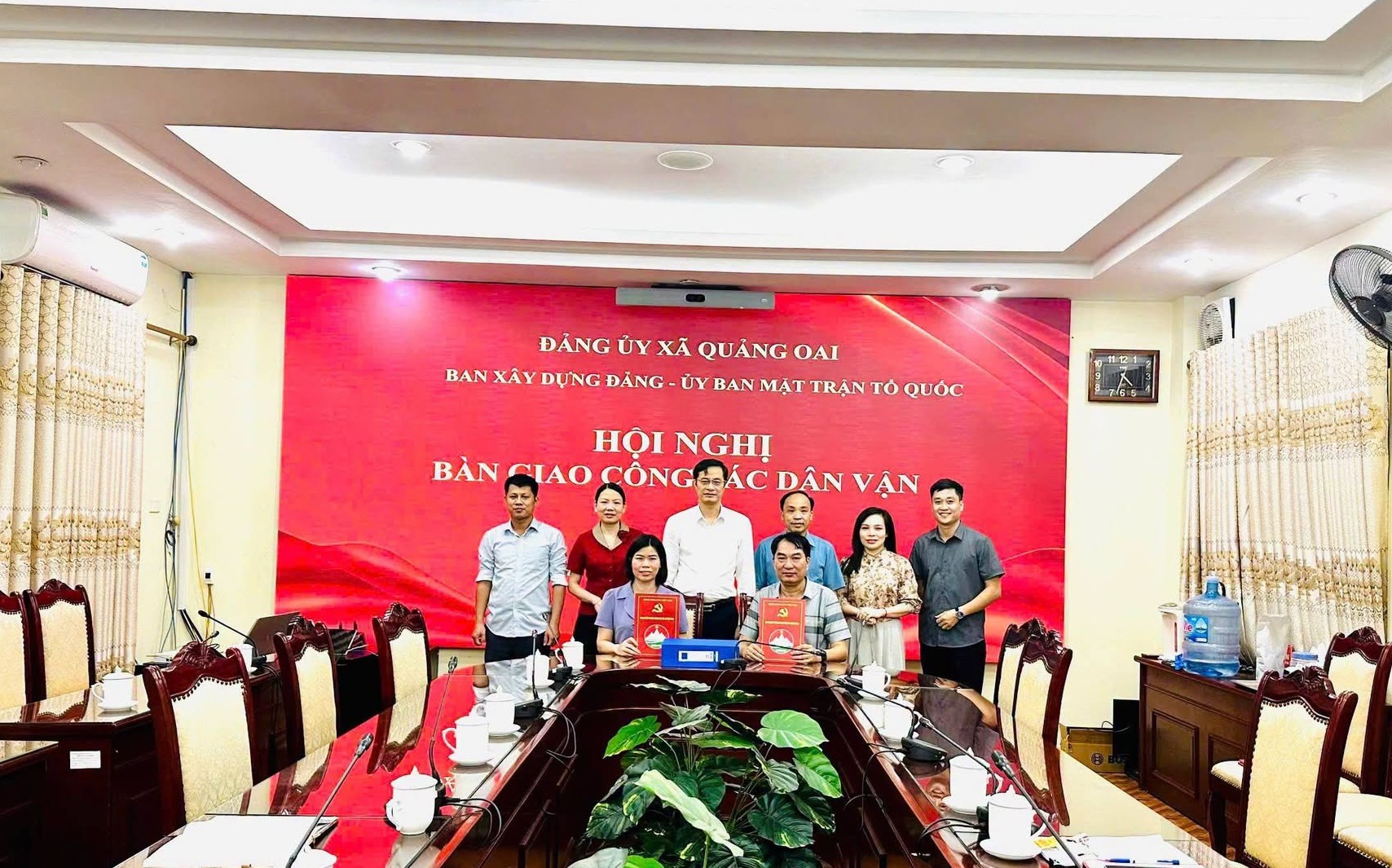 Xã Quảng Oai chuyển giao nhiệm vụ dân vận, bảo đảm thông suốt từ cơ sở