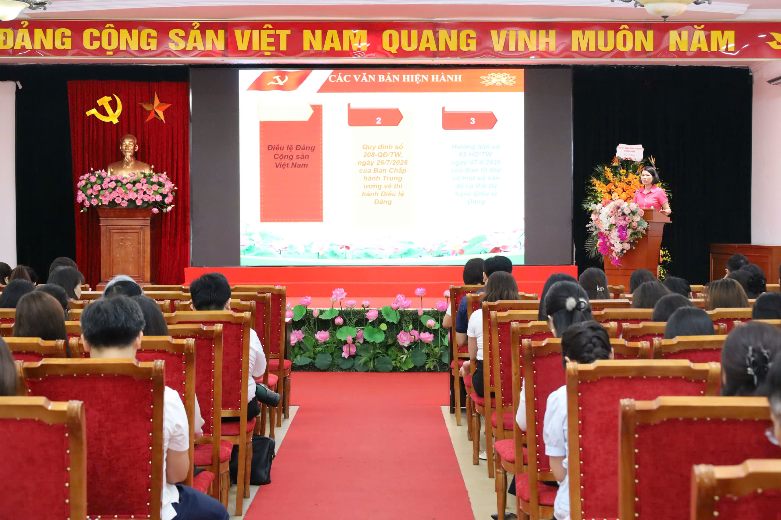 Phường Bồ Đề tổ chức lớp tập huấn nghiệp vụ công tác đảng viên