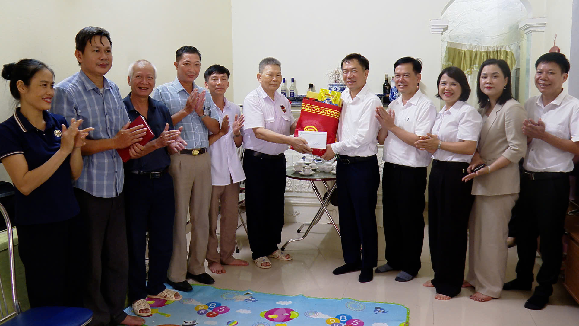 Xã Ứng Hòa tri ân người có công, lan tỏa giá trị truyền thống cách mạng