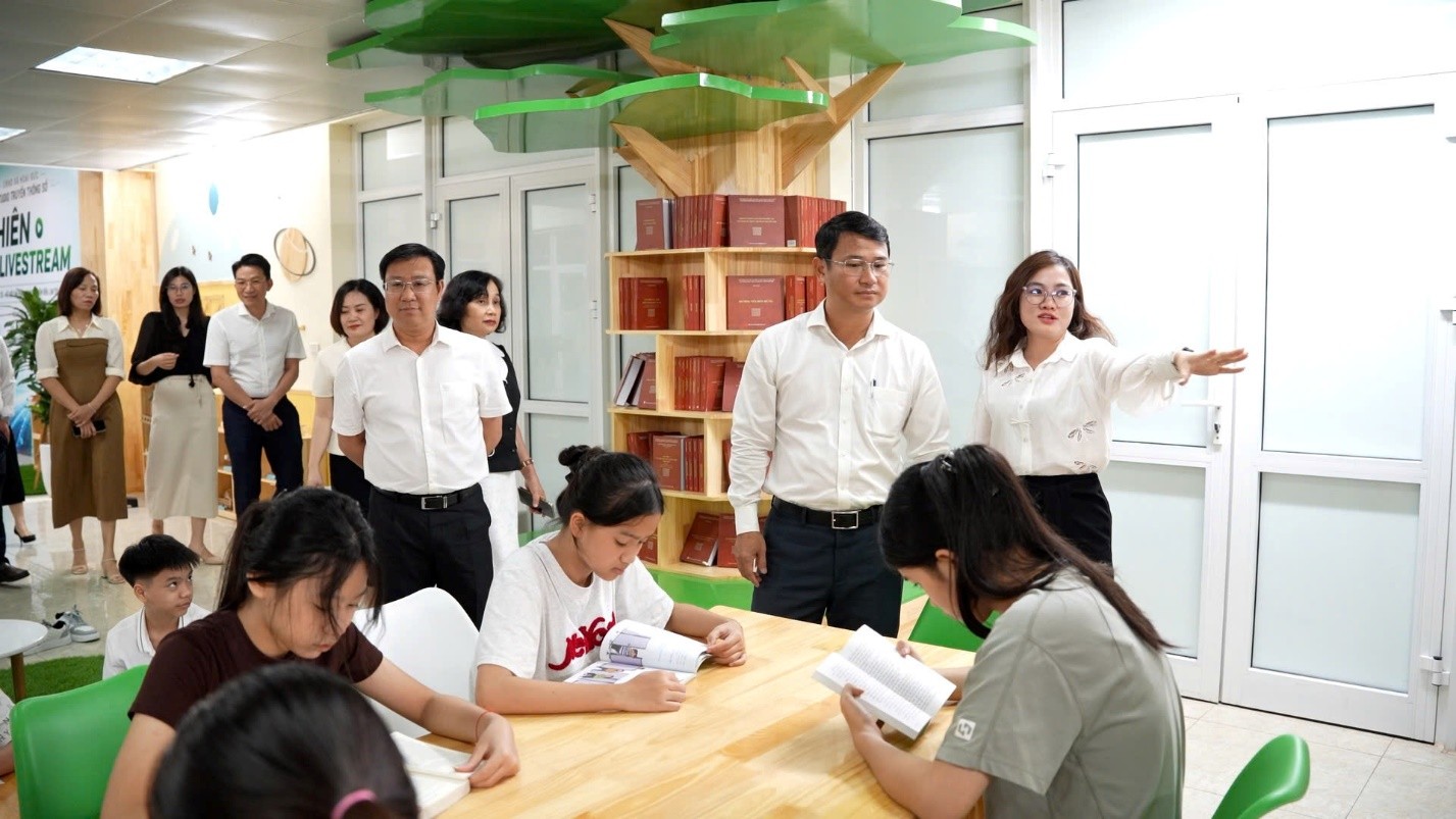 Xã Hoài Đức chia sẻ kinh nghiệm quản trị số với phường Liên Chiểu, thành phố Đà Nẵng