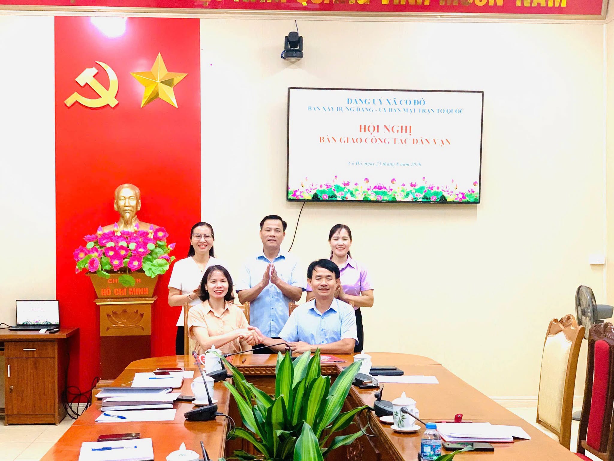 Xã Cổ Đô chuyển giao nhiệm vụ dân vận về Uỷ ban MTTQ, tăng sức mạnh kết nối Đảng với nhân dân