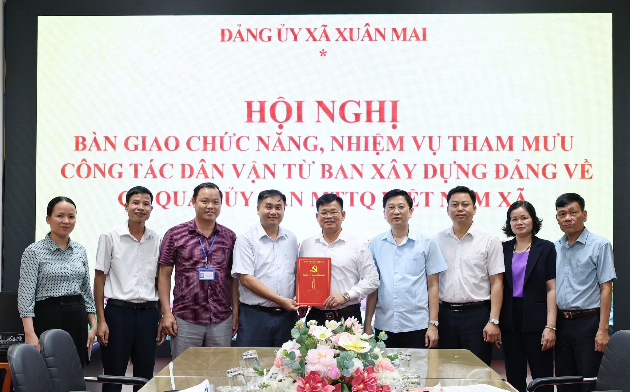 Xã Xuân Mai chuyển giao nhiệm vụ tham mưu dân vận về MTTQ, bảo đảm công việc thông suốt