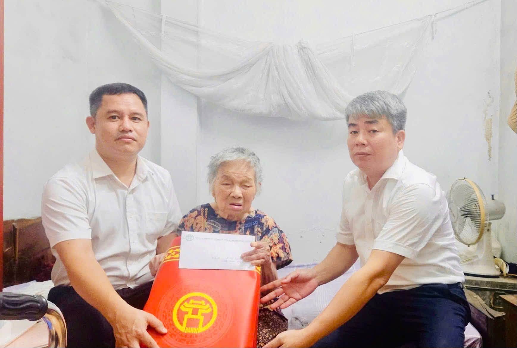 Xã Ô Diên tri ân người có công nhân dịp Quốc khánh 02-9