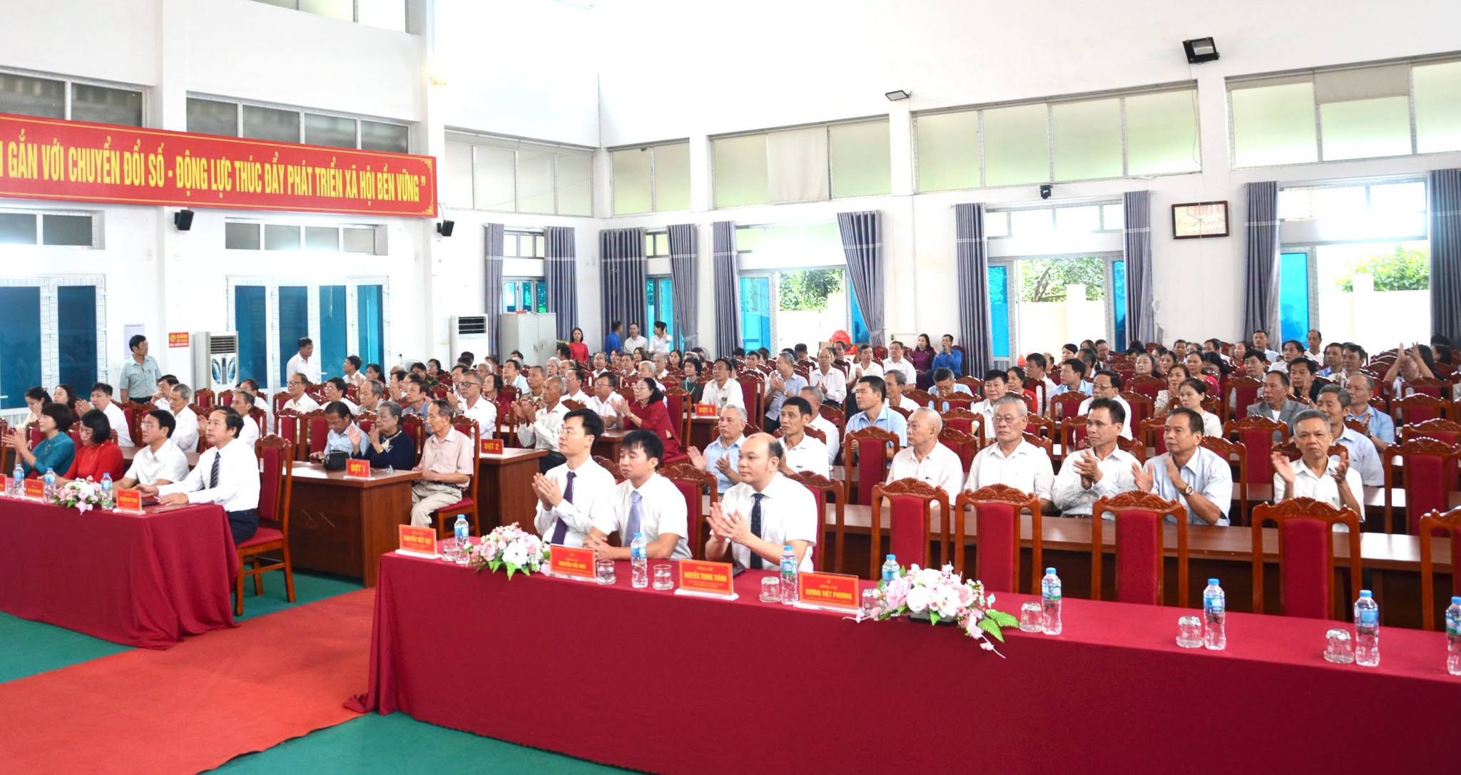 Phường Tùng Thiện đưa tinh thần Nghị quyết Trung ương 3 khóa XIV vào từng nhiệm vụ chính trị ở cơ sở
