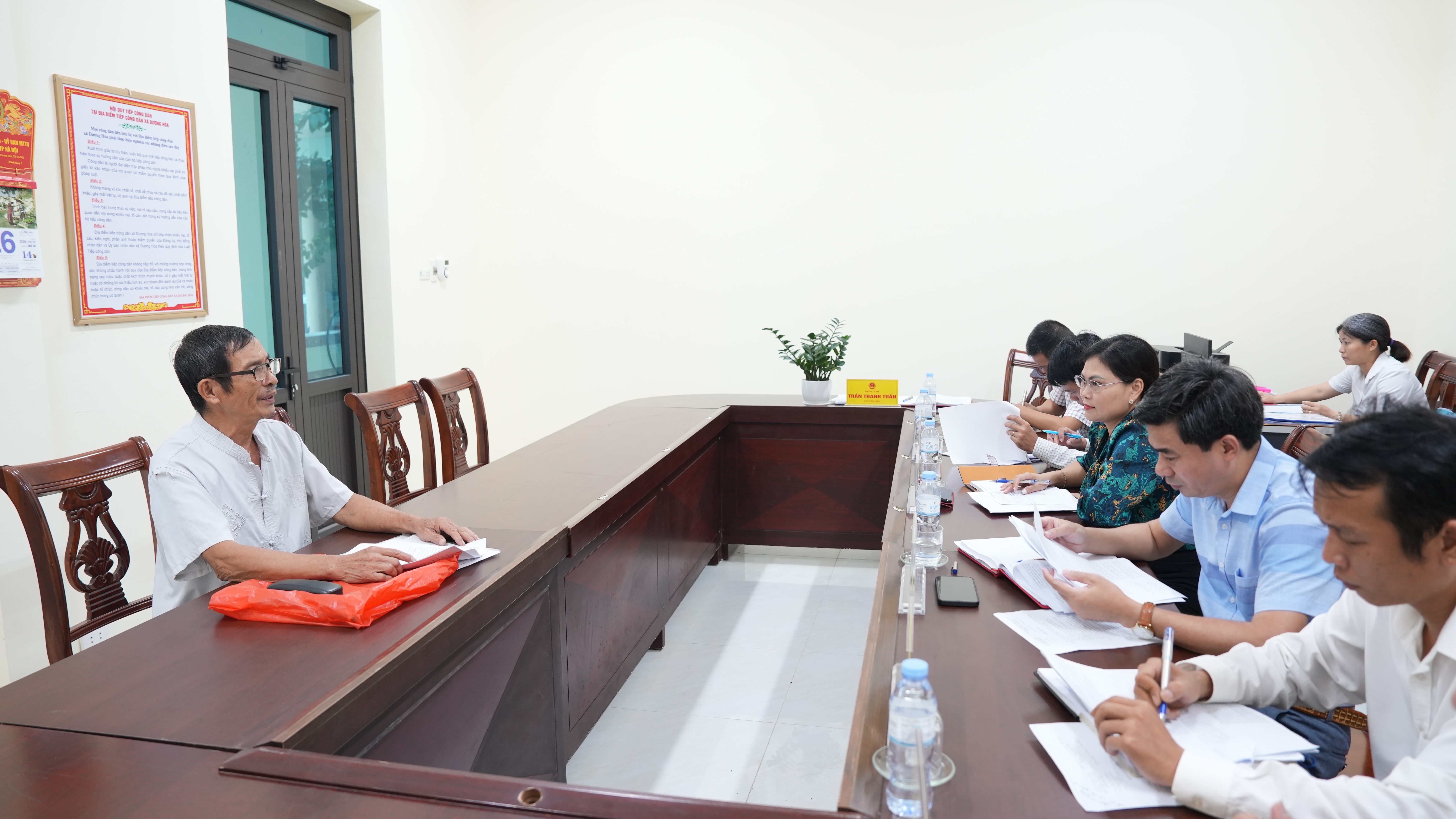 Lãnh đạo xã Dương Hòa đối thoại với nhân dân, tháo gỡ vướng mắc từ cơ sở