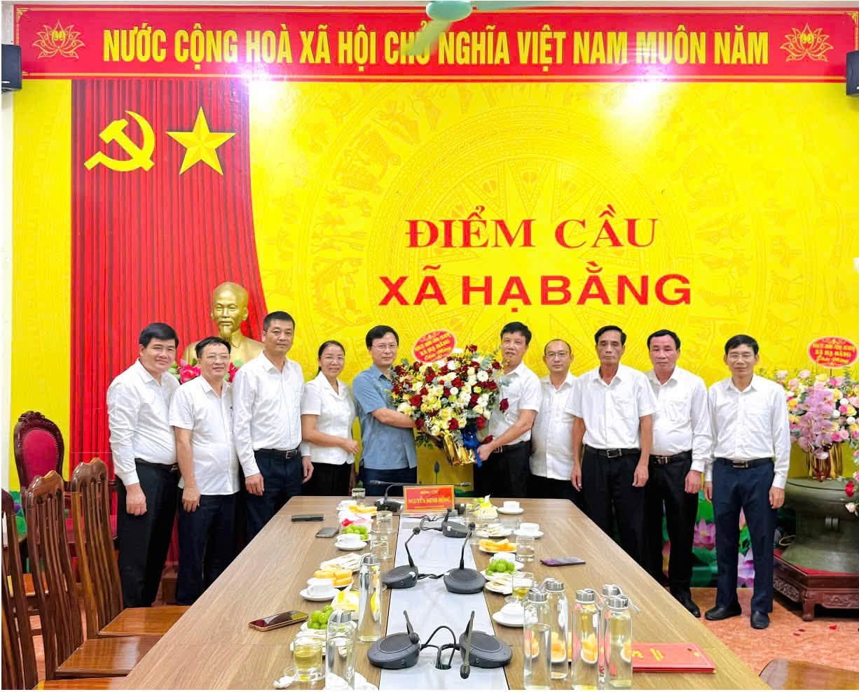 Xã Hạ Bằng phát huy truyền thống, nâng cao chất lượng tham mưu và phục vụ nhân dân
