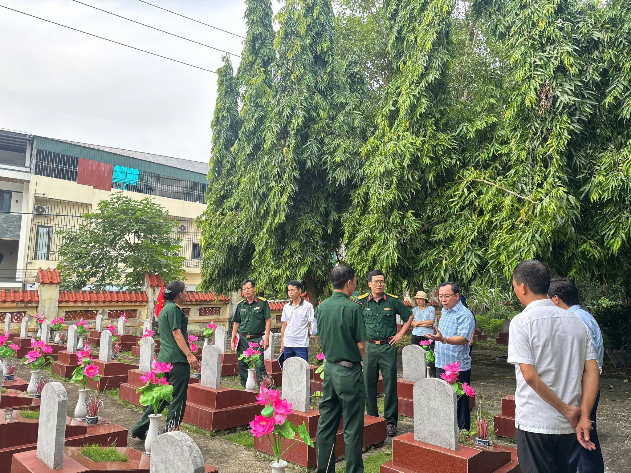 Xã Hạ Bằng phối hợp Bộ Tư lệnh Thủ đô Hà Nội chuẩn bị lấy mẫu ADN hài cốt liệt sĩ, góp phần xác định danh tính người đã hy sinh