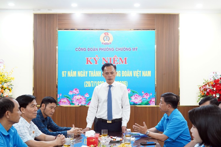 Phường Chương Mỹ chúc mừng tập thể cán bộ, đoàn viên Công đoàn, tiếp thêm động lực xây dựng tổ chức công đoàn vững mạnh