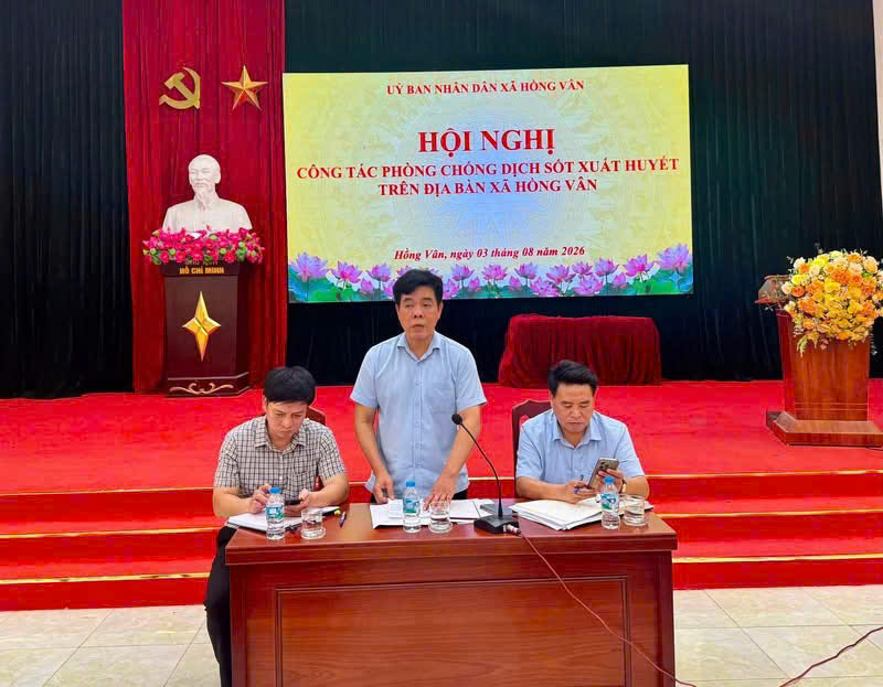 Xã Hồng Vân huy động toàn hệ thống chính trị, triển khai cấp bách các biện pháp khống chế sốt xuất huyết