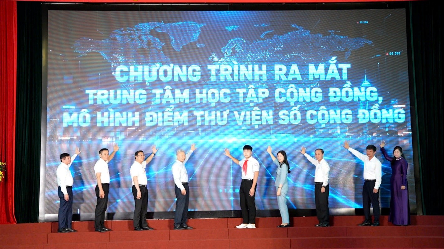 Xã Hoài Đức ra mắt Trung tâm Học tập cộng đồng điểm, mở rộng không gian học tập số phục vụ người dân