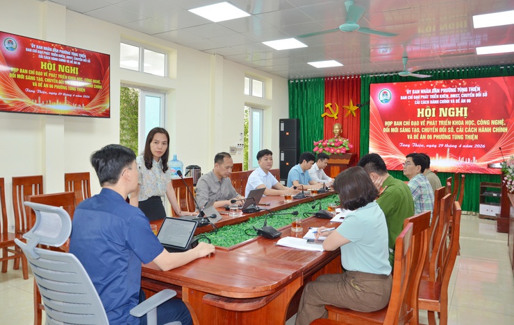Phường Tùng Thiện tăng tốc chuyển đổi số và triển khai Đề án 06