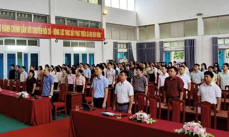 Phường Tùng Thiện siết chặt kỷ cương, tập trung xử lý 5 điểm nghẽn ảnh hưởng trực tiếp đến đời sống dân sinh