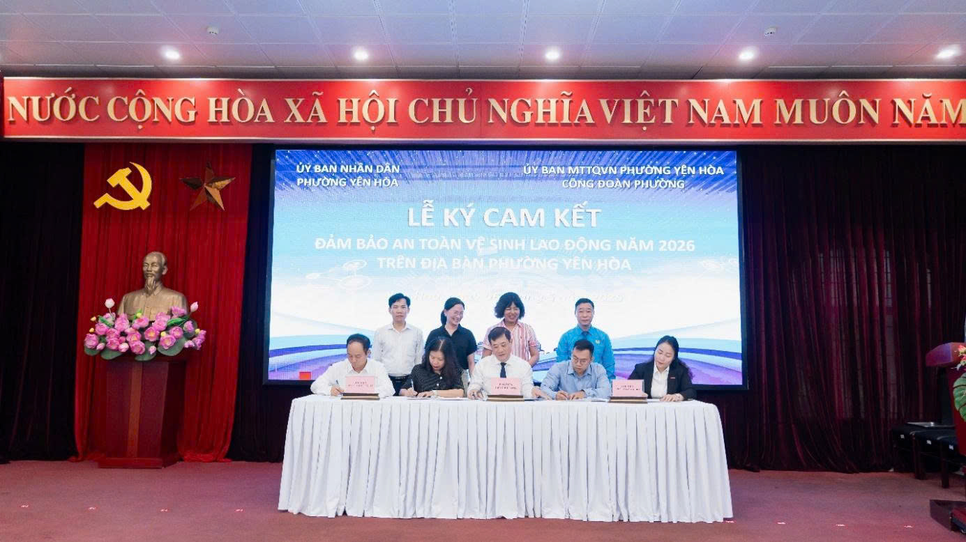Phường Yên Hòa phát động Tháng Công nhân và Tháng hành động về an toàn, vệ sinh lao động, thúc đẩy xây dựng môi trường làm việc an toàn trong kỷ nguyên số