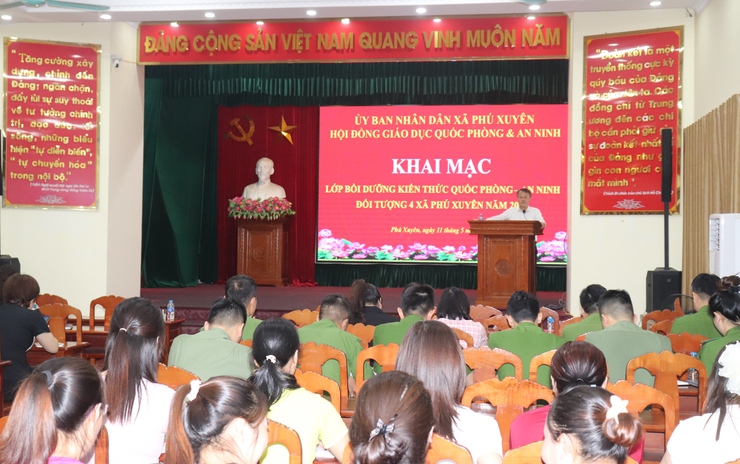 Xã Phú Xuyên nâng cao nhận thức quốc phòng, an ninh cho cán bộ cơ sở đáp ứng yêu cầu nhiệm vụ trong giai đoạn mới
