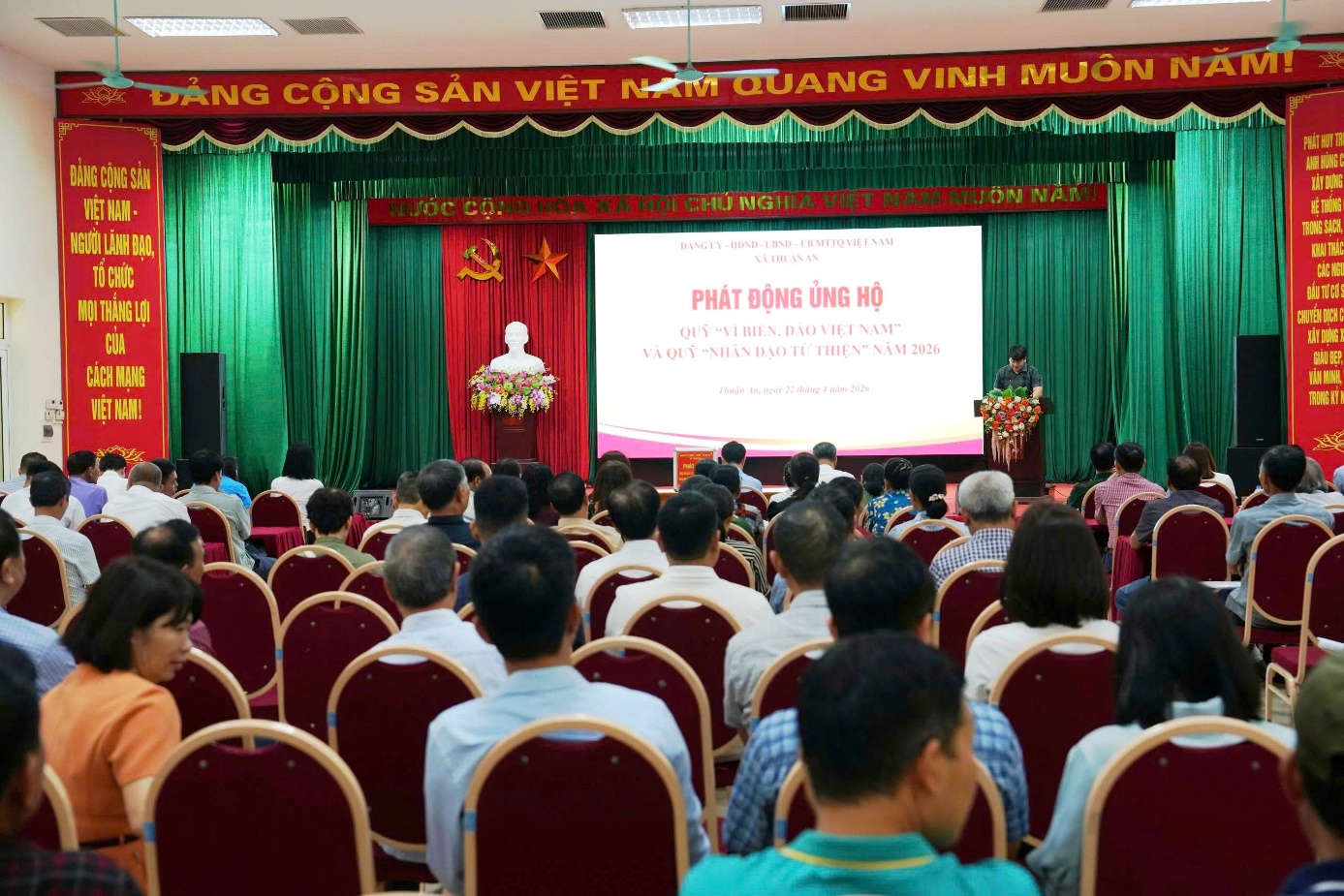Xã Thuận An lan tỏa tinh thần sẻ chia, phát động ủng hộ Quỹ “Vì biển, đảo Việt Nam” và Quỹ “Nhân đạo từ thiện” năm 2026