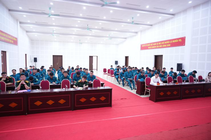 Xã Phù Đổng nâng cao chất lượng huấn luyện dân quân cơ động, sẵn sàng đáp ứng yêu cầu nhiệm vụ trong tình hình mới