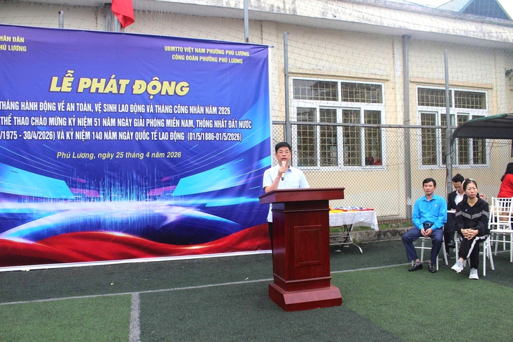 Phường Phú Lương phát động Tháng Công nhân và Tháng hành động về an toàn, vệ sinh lao động, lan tỏa tinh thần đổi mới trong kỷ nguyên số