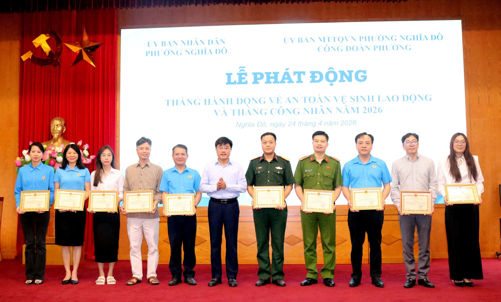 Phường Nghĩa Đô phát động Tháng hành động về an toàn, vệ sinh lao động và Tháng Công nhân, tăng cường xây dựng môi trường làm việc an toàn, bền vững