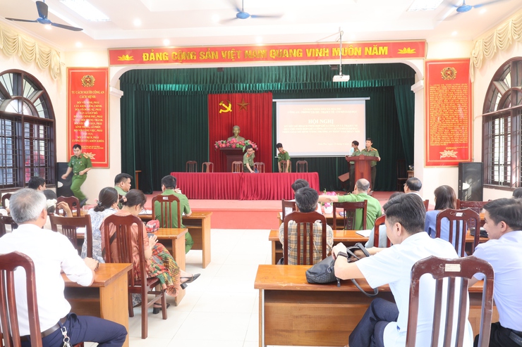 Xã Hòa Phú tăng liên kết Công an - Y tế, củng cố “lá chắn” an ninh và chăm sóc sức khỏe từ cơ sở
