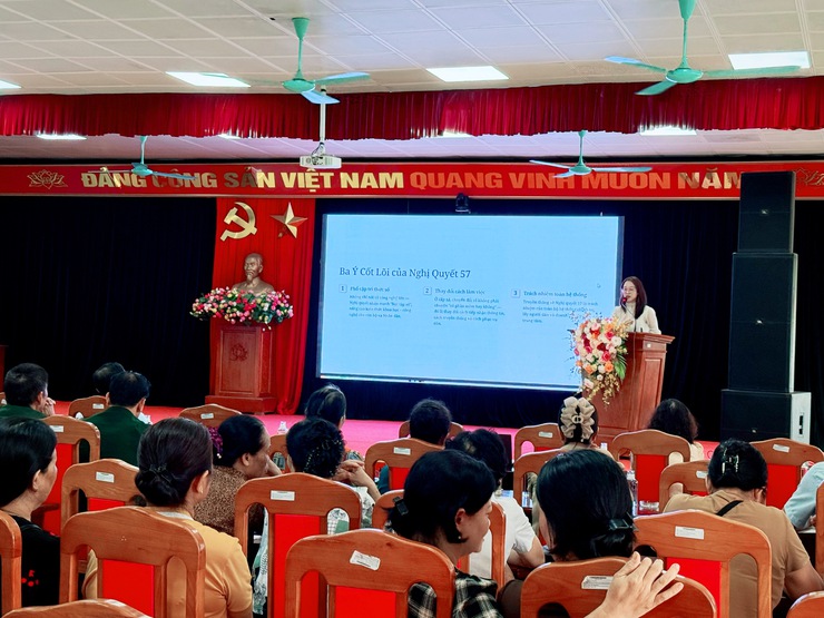 Xã Nam Phù nâng cao năng lực số cho cán bộ Mặt trận cơ sở, lan tỏa tinh thần đổi mới từ cơ sở