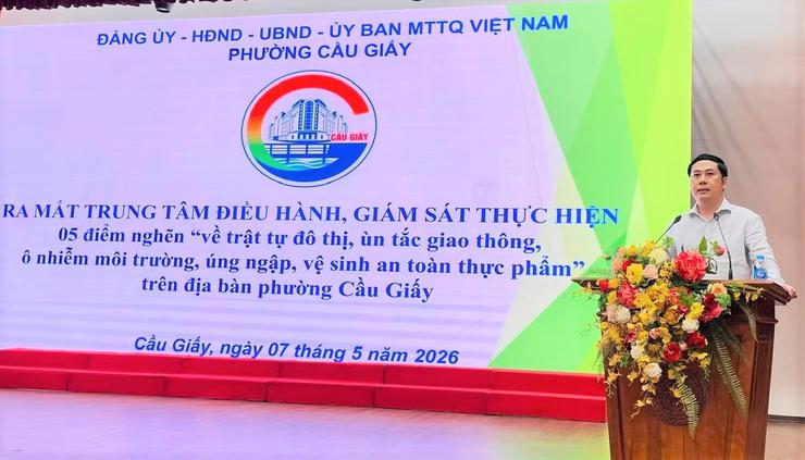 Phường Cầu Giấy đưa Trung tâm điều hành giám sát "5 điểm nghẽn" vào hoạt động, nâng cao hiệu quả quản trị đô thị bằng công nghệ số