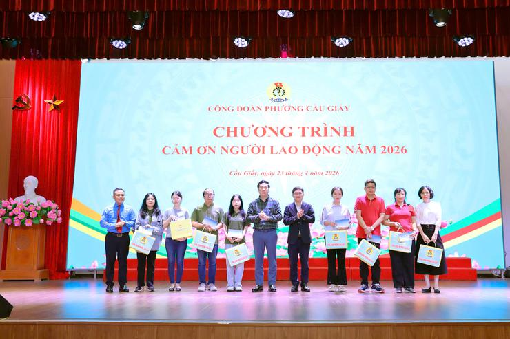 Phường Cầu Giấy lan tỏa thông điệp tri ân, chăm lo thiết thực cho người lao động trong Tháng Công nhân
