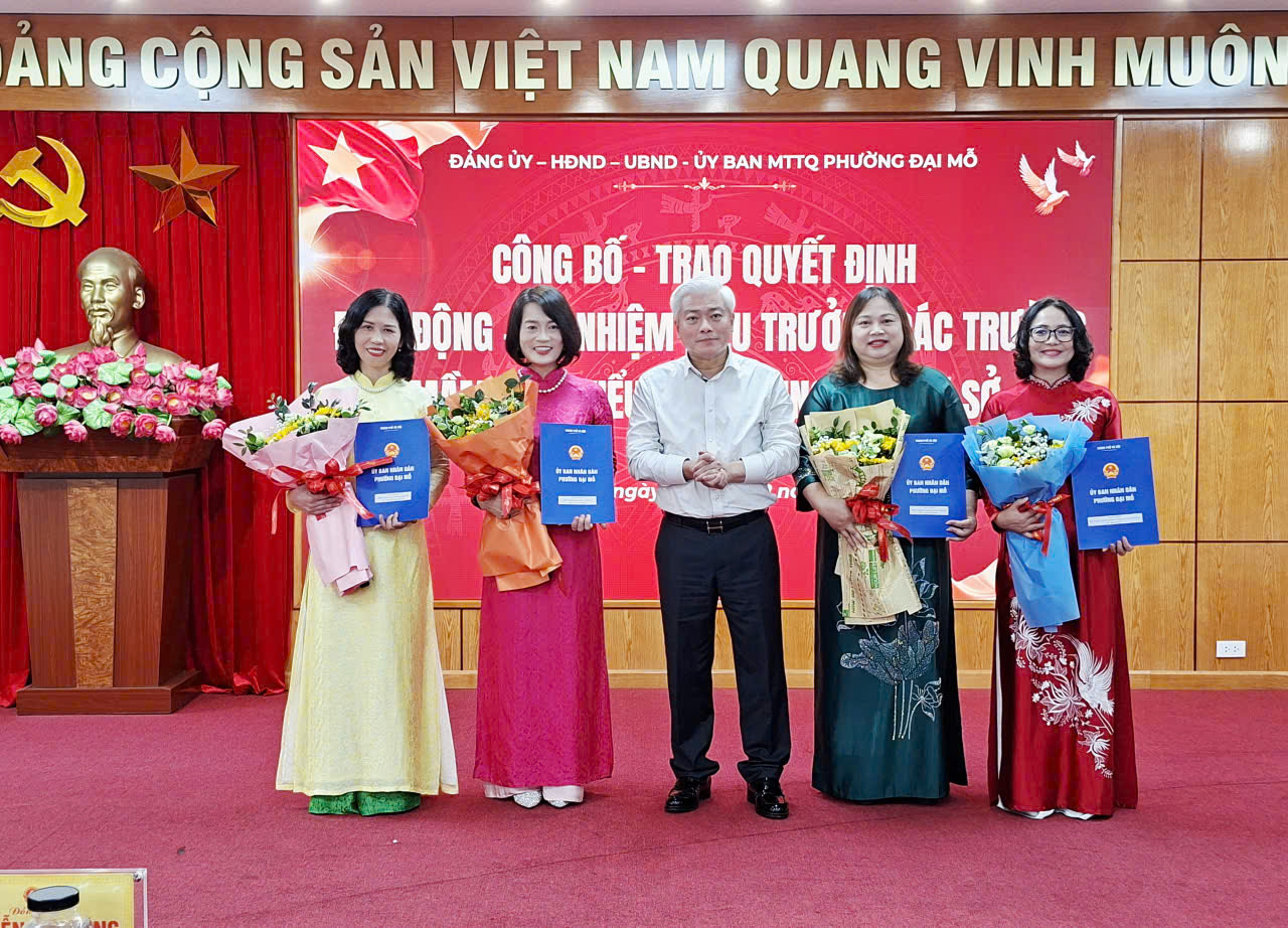 Phường Đại Mỗ công bố quyết định thành lập trường, tổ chức đảng và công tác cán bộ các trường học sau sắp xếp