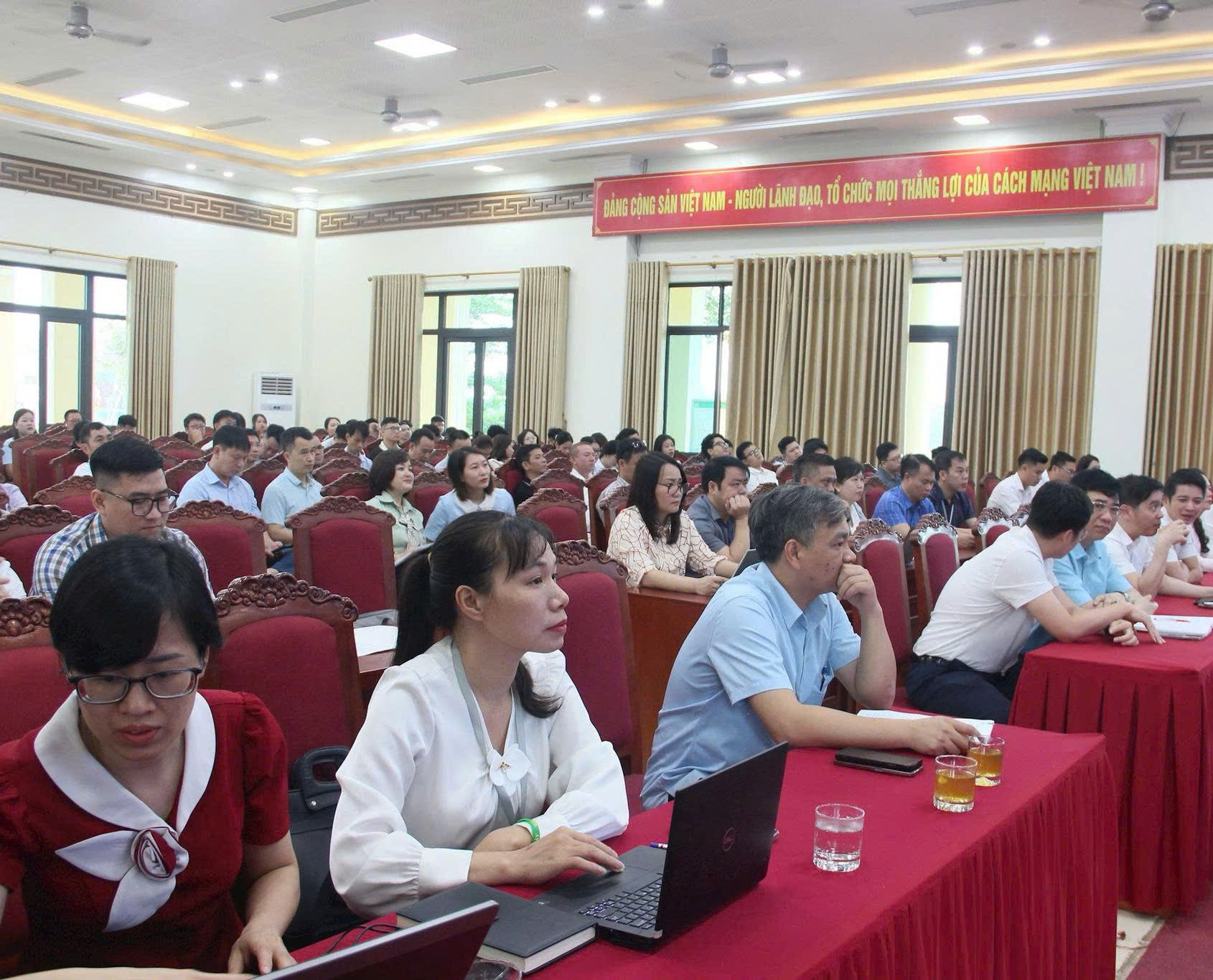 Xã Vĩnh Thanh đưa HanoiWork vào vận hành, chuyển mạnh phương thức điều hành lên môi trường số