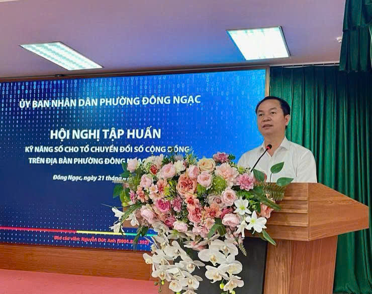 Phường Đông Ngạc nâng kỹ năng số cho lực lượng “cầu nối” tại cộng đồng