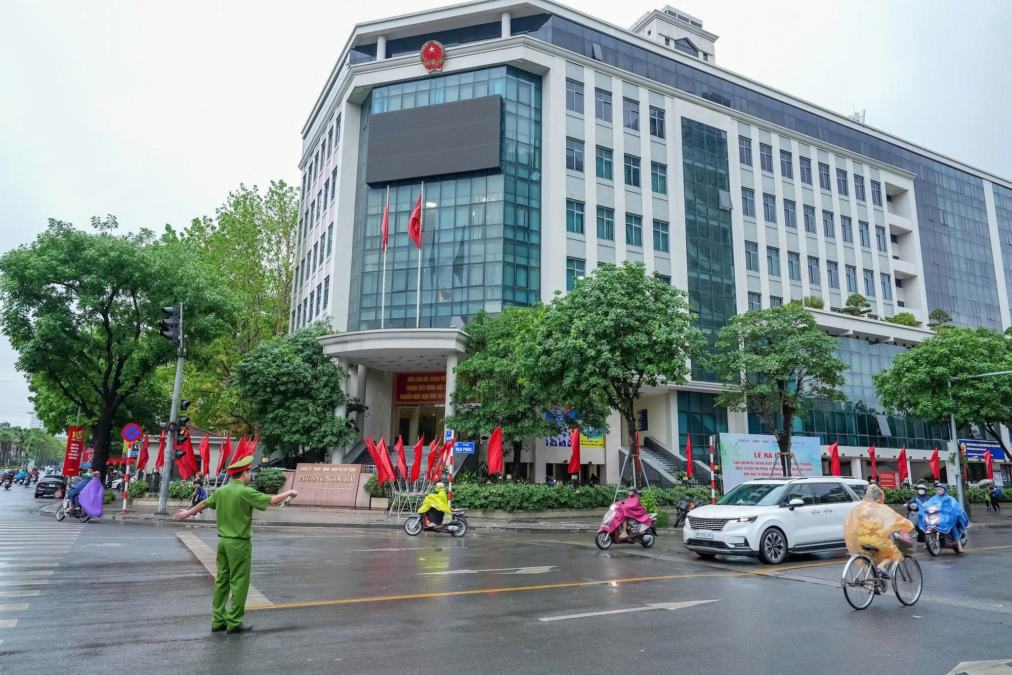 Phường Ngọc Hà chuyển từ xử lý vi phạm sang quản lý bền vững 5 “điểm nghẽn” đô thị
