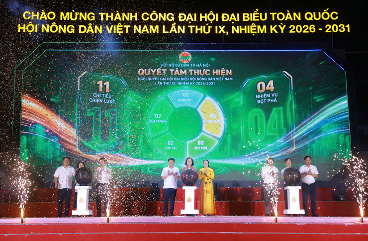 Chương trình nghệ thuật “Nông dân Thủ đô - Tự hào, vững bước tương lai”: Tạo không khí phấn khởi chào mừng thành công Đại hội đại biểu toàn quốc Hội Nông dân Việt Nam lần thứ IX
