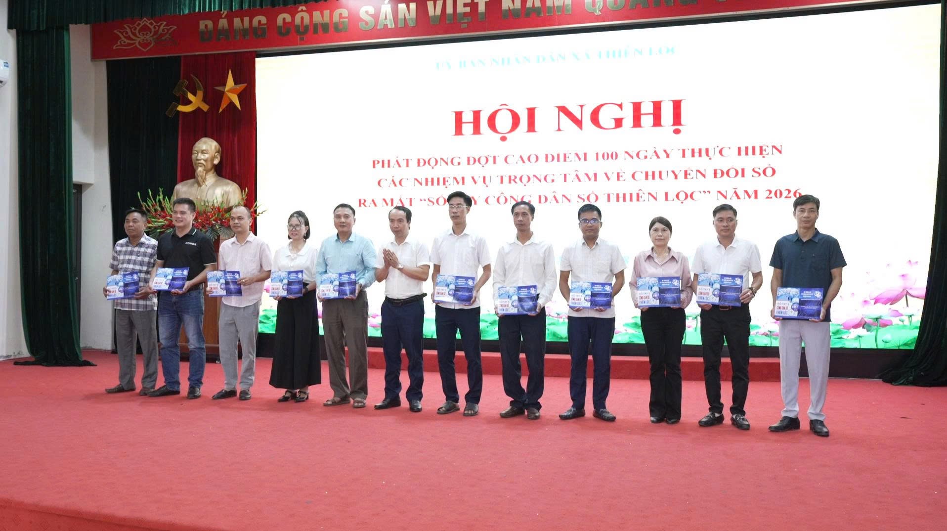Xã Thiên Lộc phát động đợt cao điểm 100 ngày chuyển đổi số